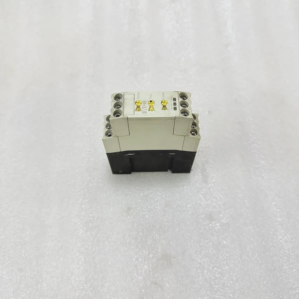 Eaton ETR4-70-A Multifunction Timer 0.05s-100h Pre-Owned