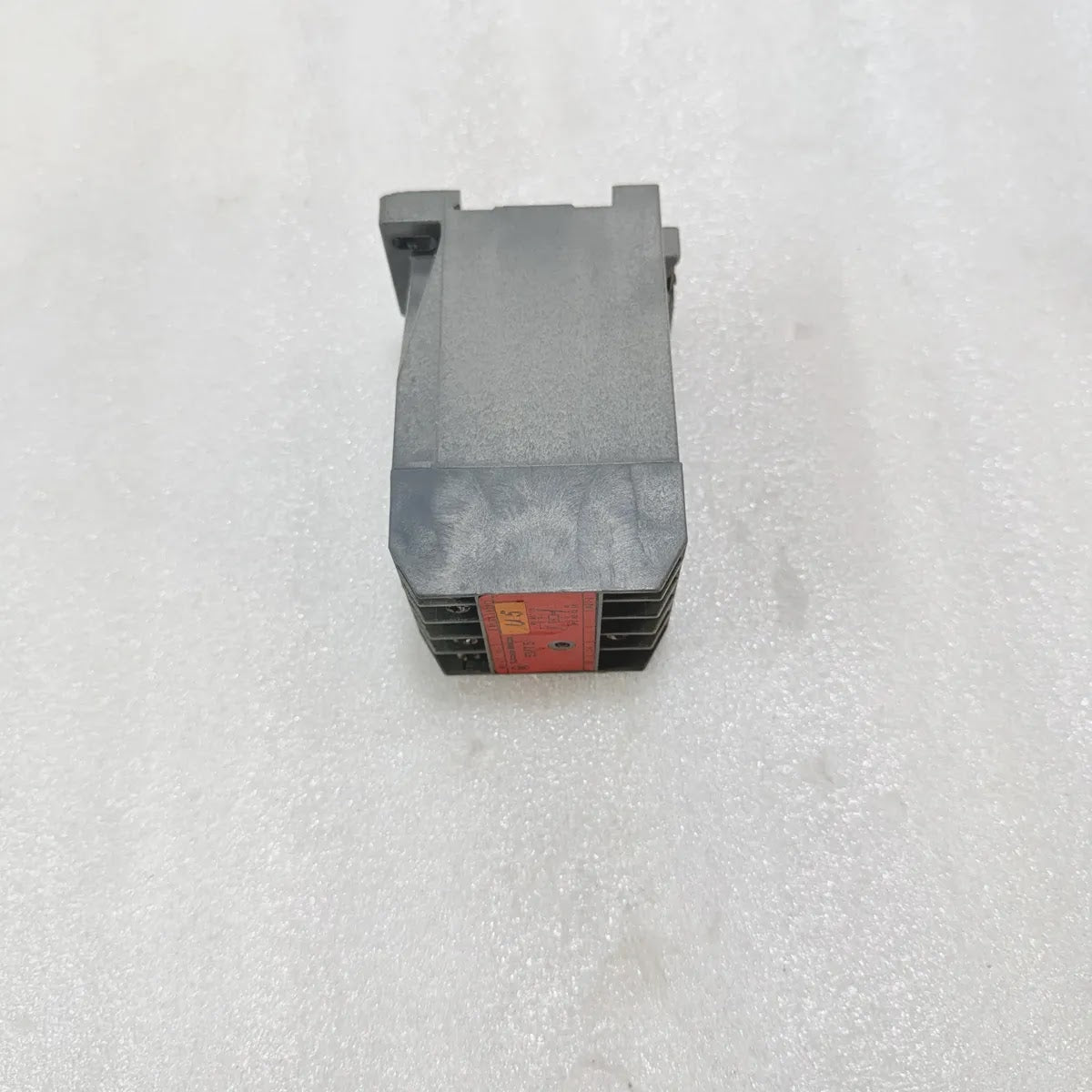 Klockner-Moeller EMT 5 Thermistor Motor Protection Relay Pre-Owned