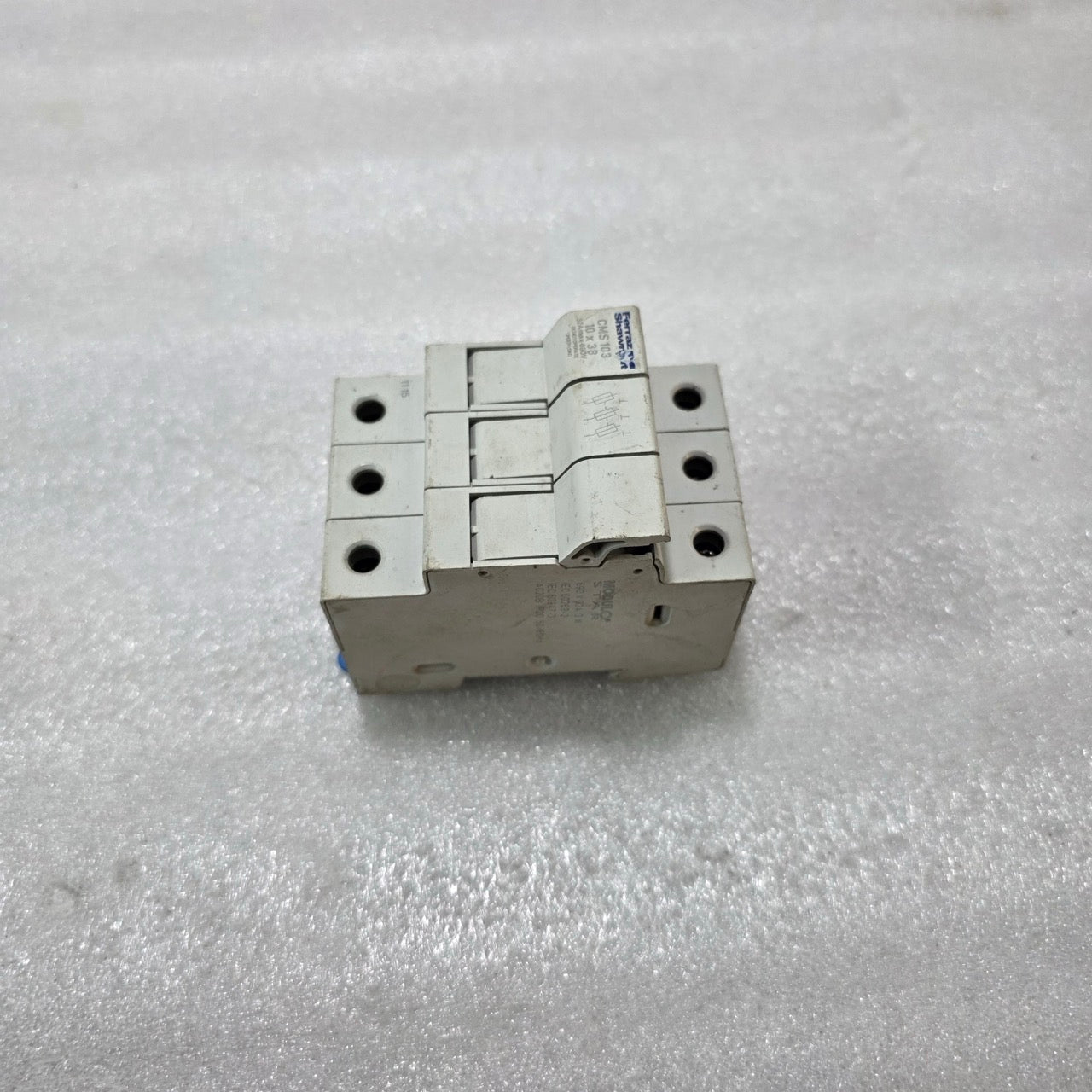 FERRAZ SHAWMUT MODULO R CMS103 3P 32A 690V 10X38MM DIN RAIL FUSE HOLDER