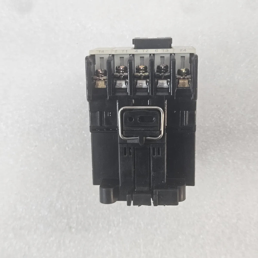 Fuji Electric SC-05 4NC0G0 Contactor 20A 100-110V Coil AC3