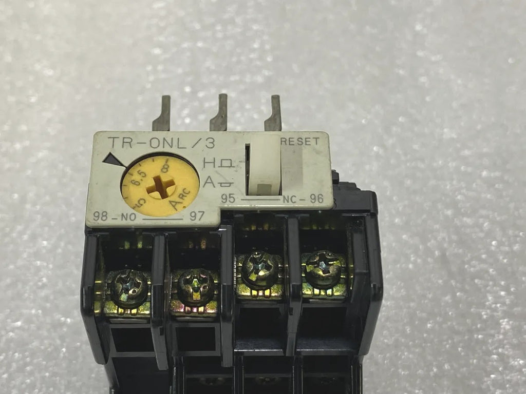 Fuji TR-0NL/3 Thermal Overload Relay 5-8A 600V 1NO 1NC TR13F Pre-Owned