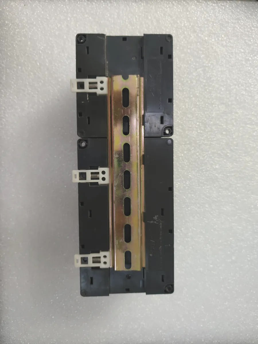 GE FANUC IC200UDR010-CJ VersaMax Micro PLC Controller 24VDC 28-Point