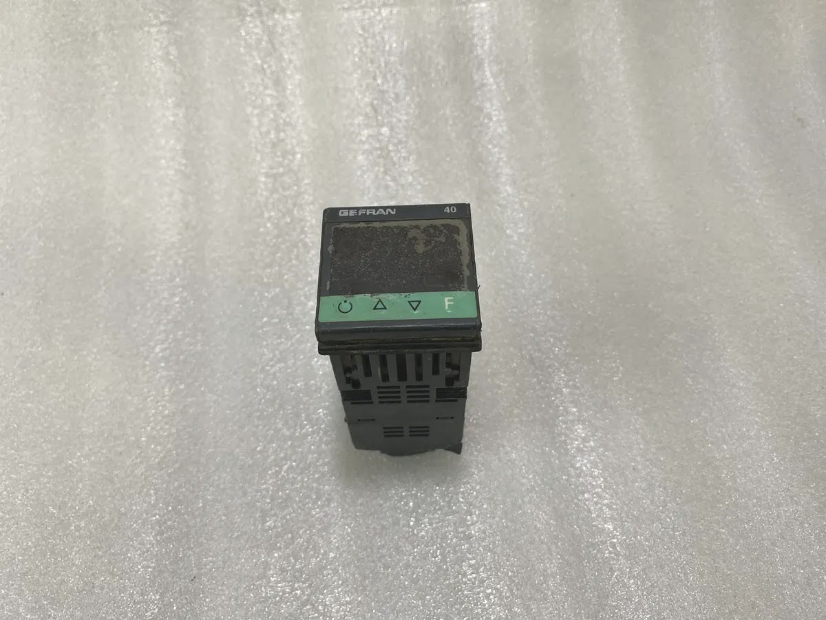 Gefran 40T-48-4-24-RR-R-0-0-1 Temperature Controller F000192 100-240V FOR PARTS