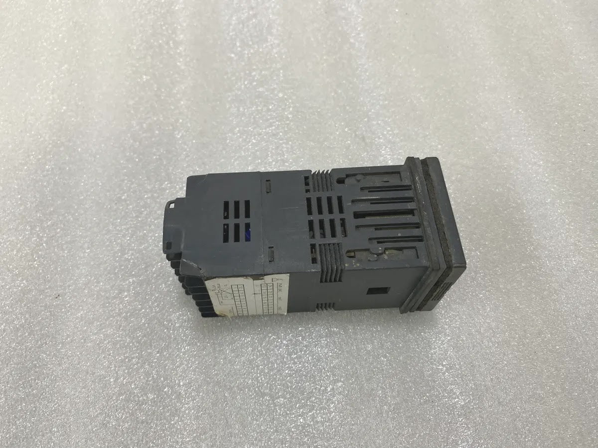 Gefran 40T-48-4-24-RR-R-0-0-1 Temperature Controller F000192 100-240V FOR PARTS