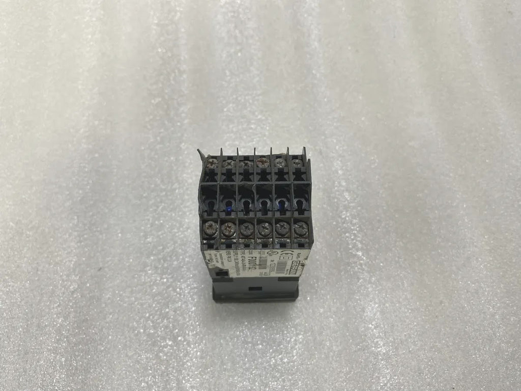 Gefran 40T-48-4-24-RR-R-0-0-1 Temperature Controller F000192 100-240V FOR PARTS