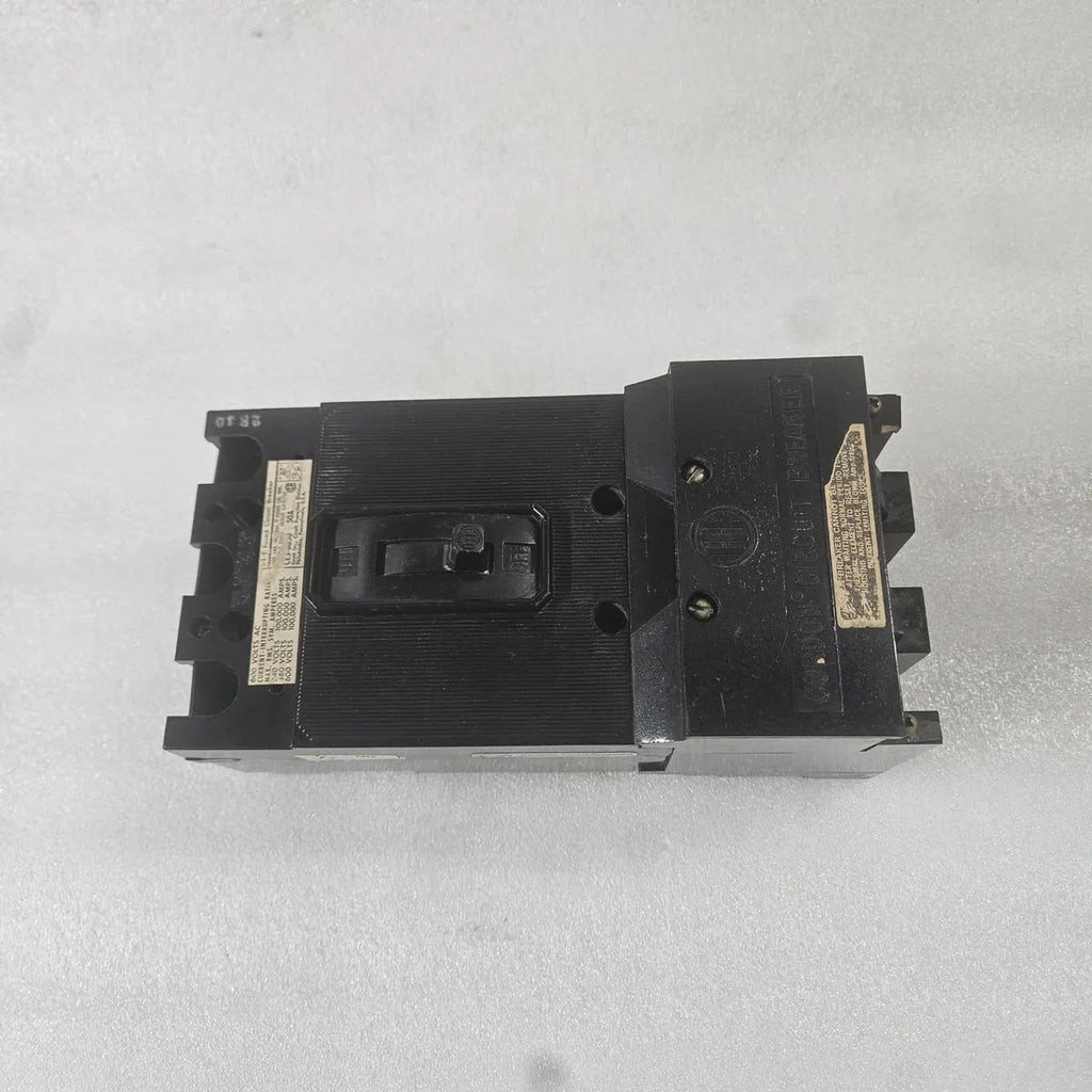 Gould ITE CE3-B050 Fused Circuit Breaker 50A 600V 100kA 3P UV Release
