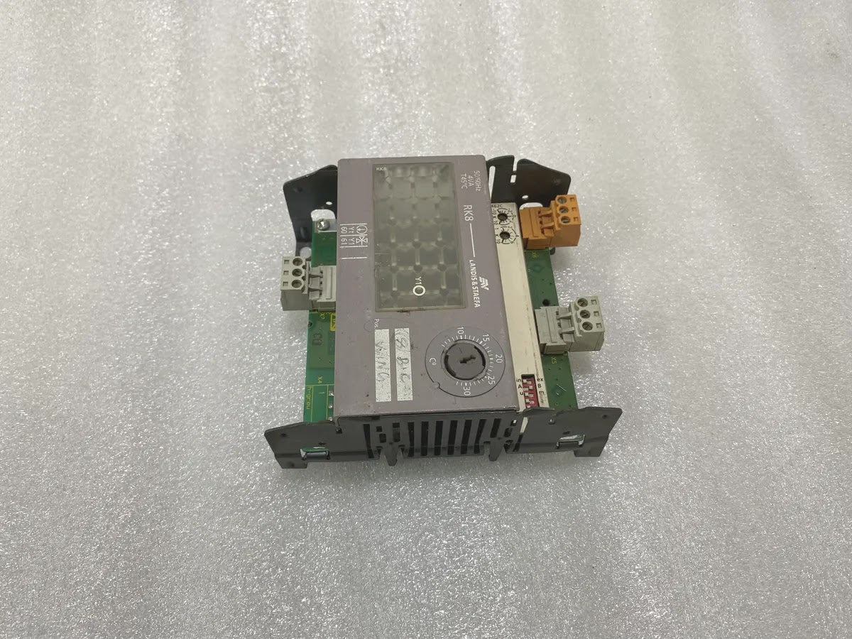 Landis & Staefa RK8/A Room Controller 50/60Hz 4VA T45°C