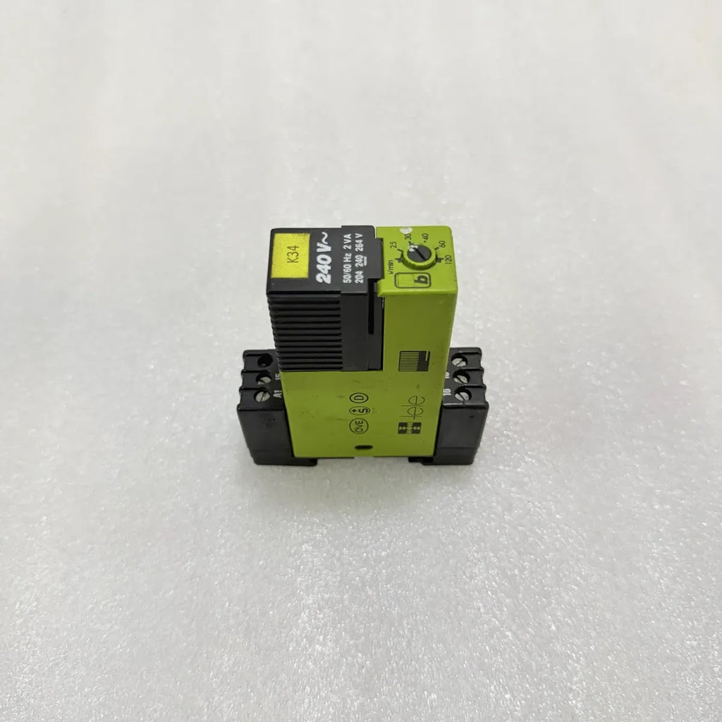 Tele 5105~220 50/60Hz 2 VA 204-264V Range 25-120 min 5A 220V~ 1000VA