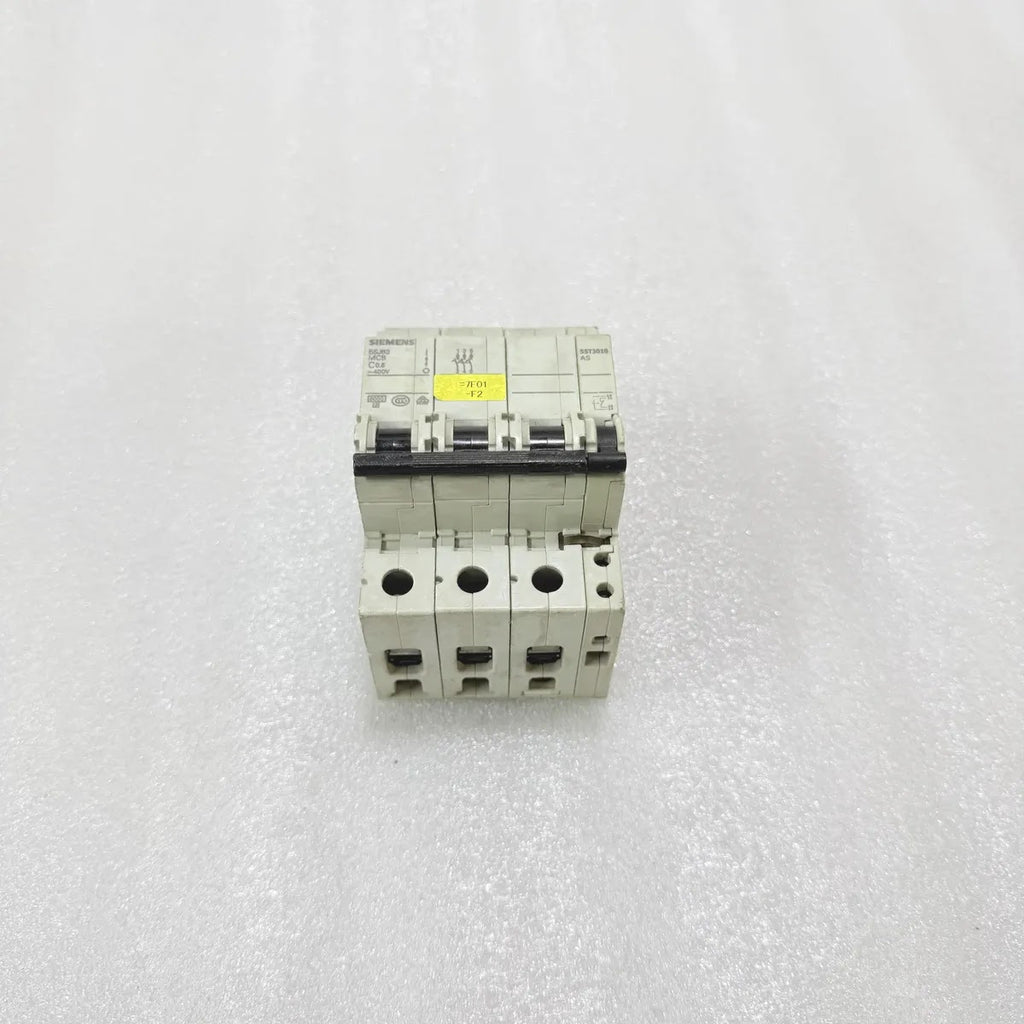 Siemens 5SJ63 MCB C0.6 400V 3P + 5ST3018 Auxiliary Switch Pre-Owned