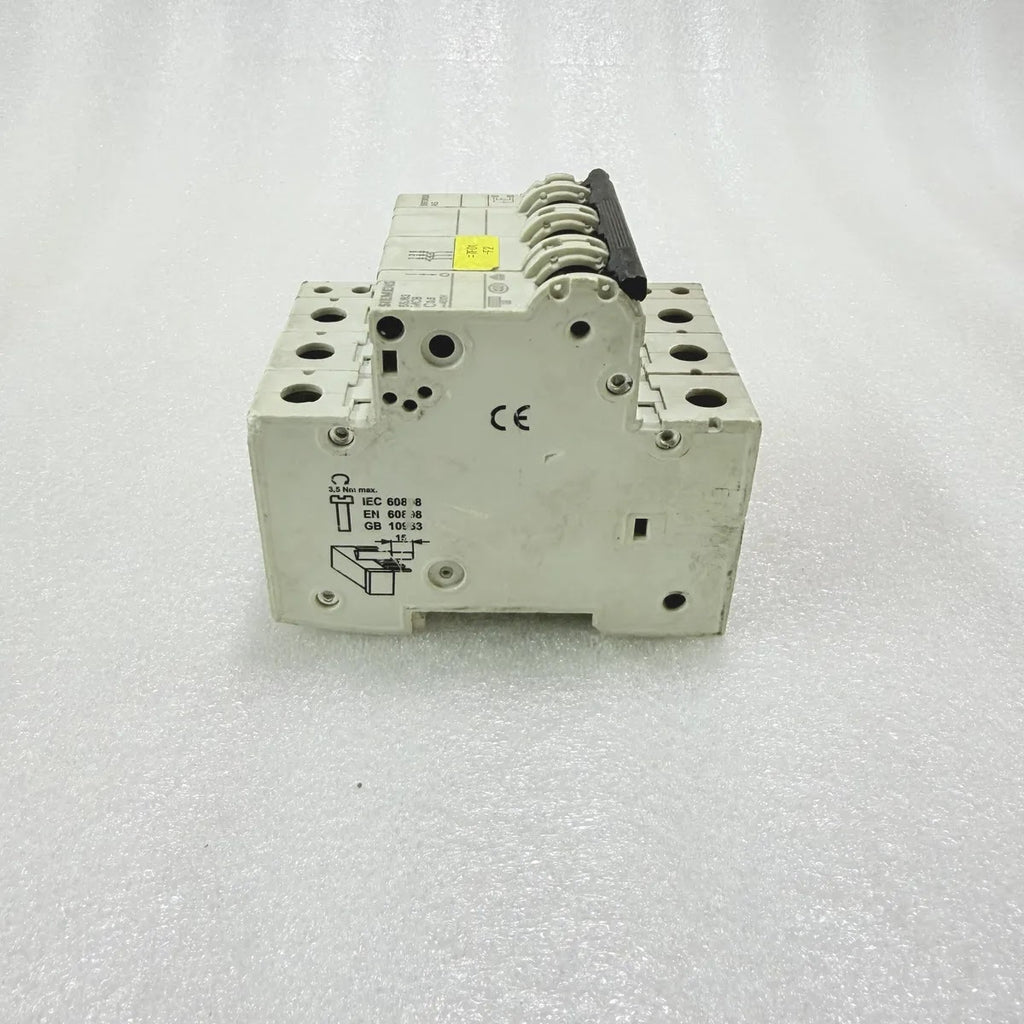 Siemens 5SJ63 MCB C0.6 400V 3P + 5ST3018 Auxiliary Switch Pre-Owned