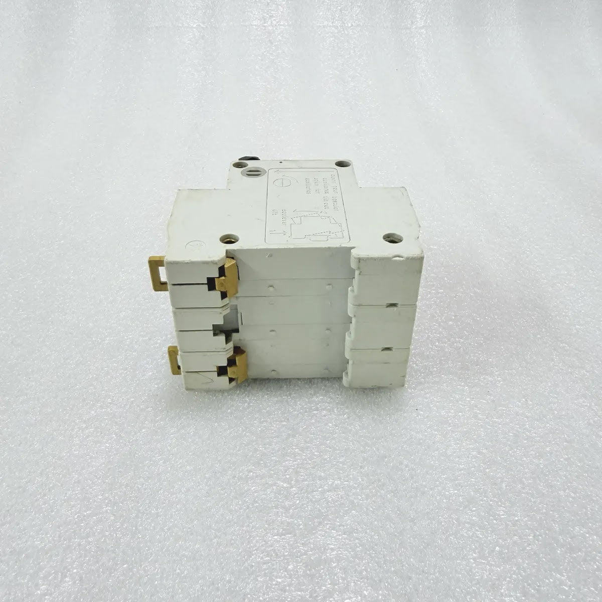 Merlin Gerin Multi 9 C32N 3P MCB 15A Type D 380/415V 6000A Pre-Owned