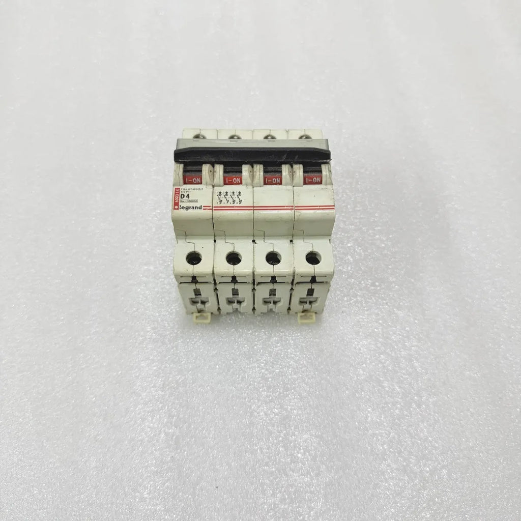 Legrand 403114 MCB D4 4P 4A 415V 10kA Circuit Breaker Pre-Owned