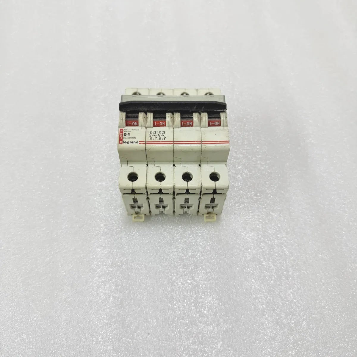 Legrand 403114 MCB D4 4P 4A 415V 10kA Circuit Breaker Pre-Owned