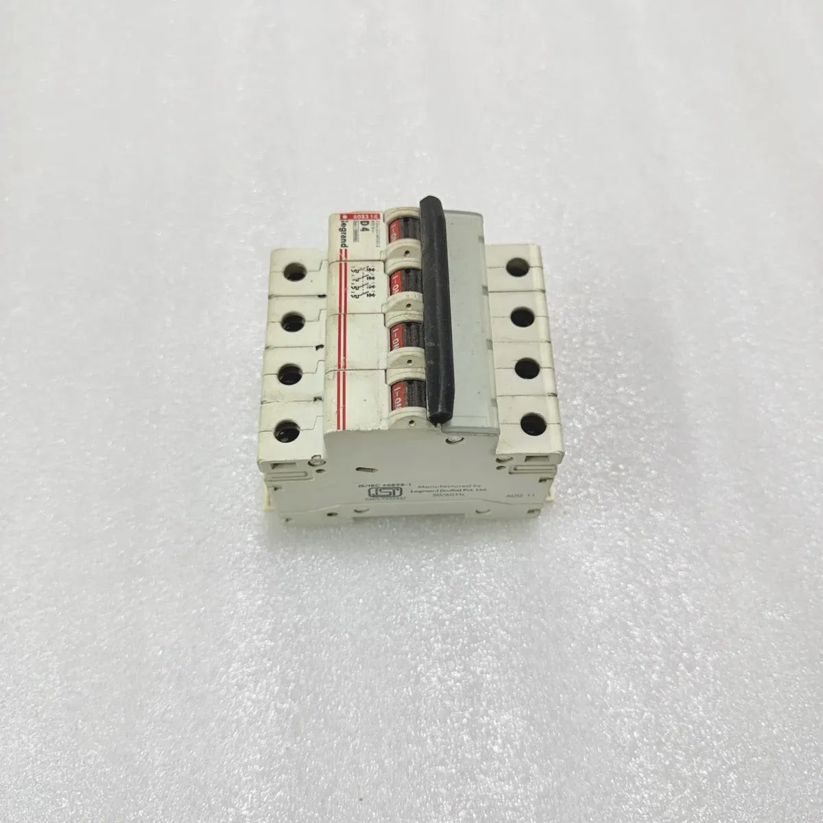 Legrand 403114 MCB D4 4P 4A 415V 10kA Circuit Breaker Pre-Owned