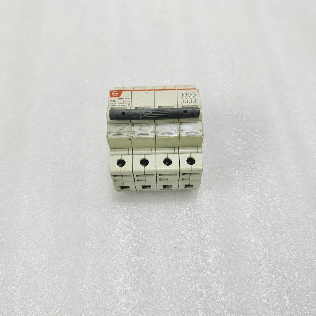 L&T BB40320C 4-Pole MCB C32 240/415V 10000A EN/IEC60898-1 Pre-Owned