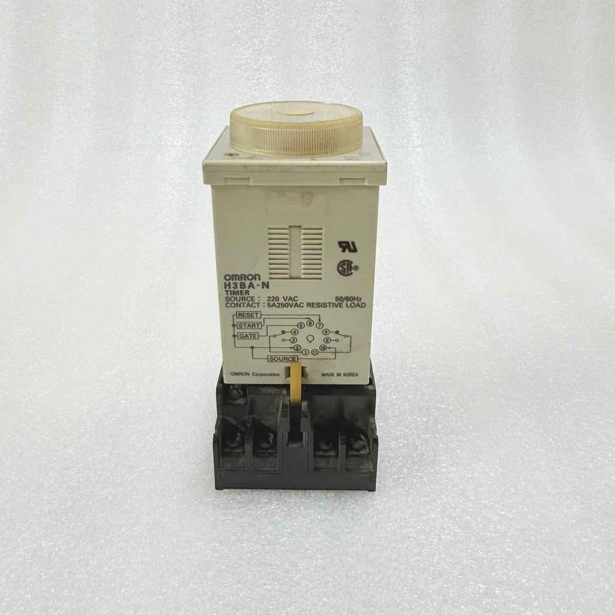 Omron H3BA-N Timer 220VAC 50/60Hz 5A250VAC with Base Pre-Owned