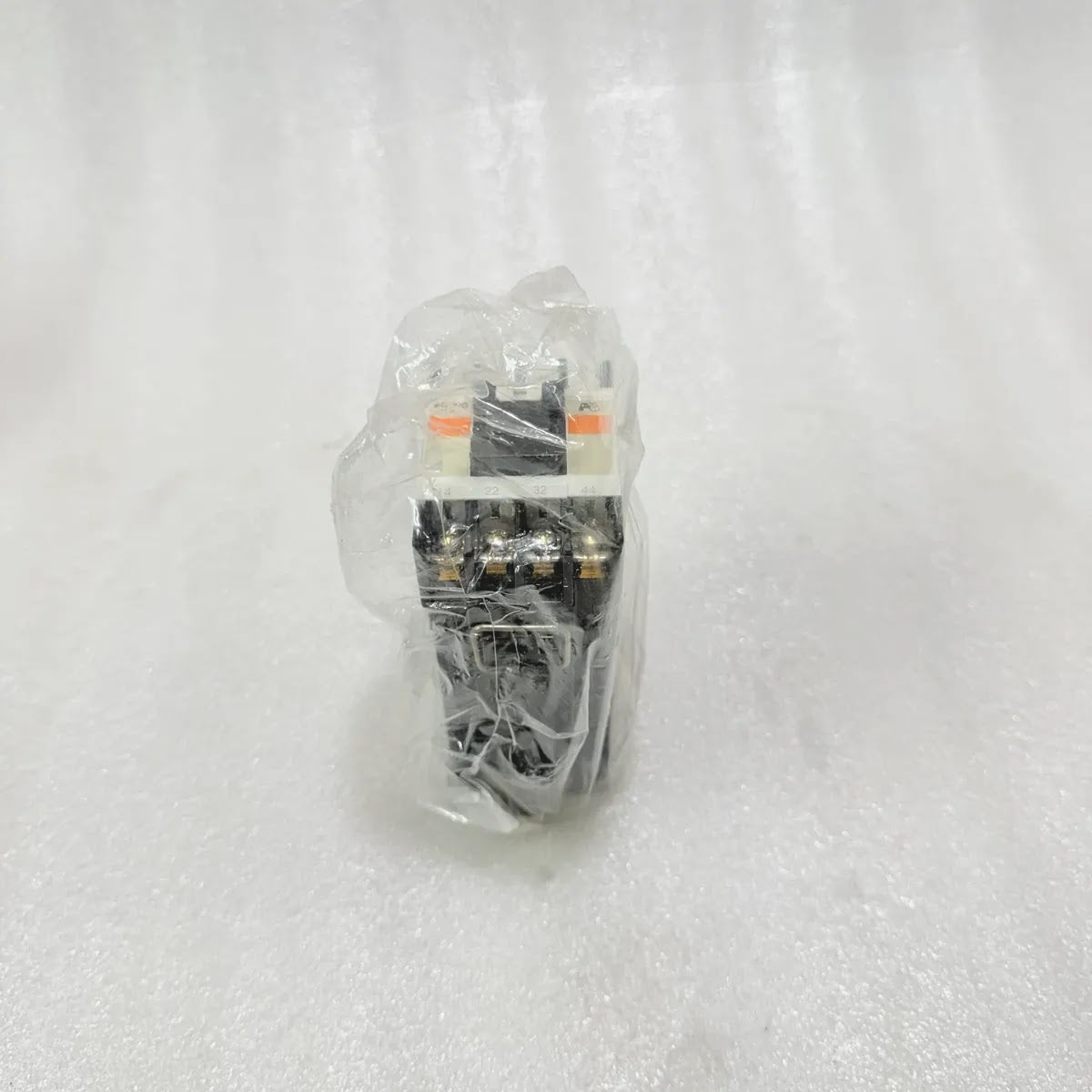 Fuji Electric SH-4/G SH04AG Auxiliary Contactor DC 24V 10A