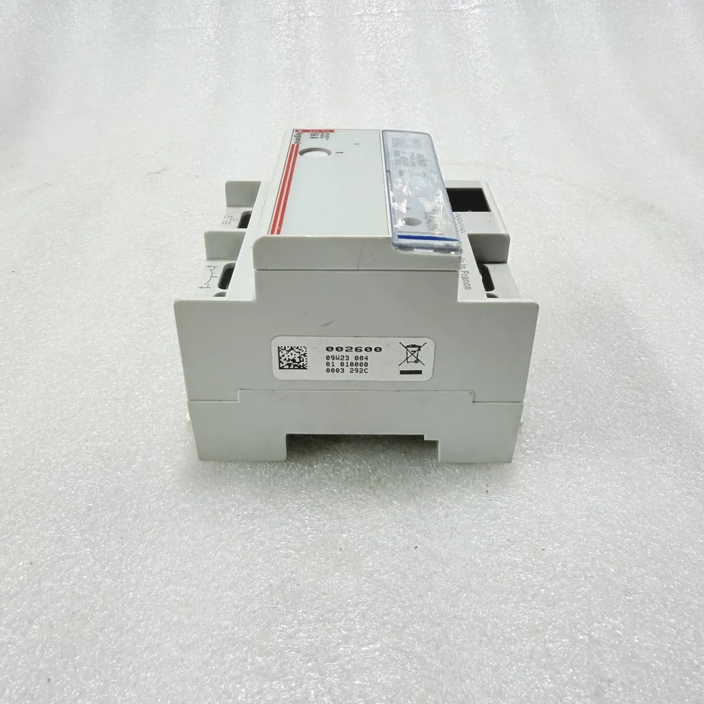 Legrand 002600 Connected Controller 16A 100-240V DIN Rail Pre-Owned