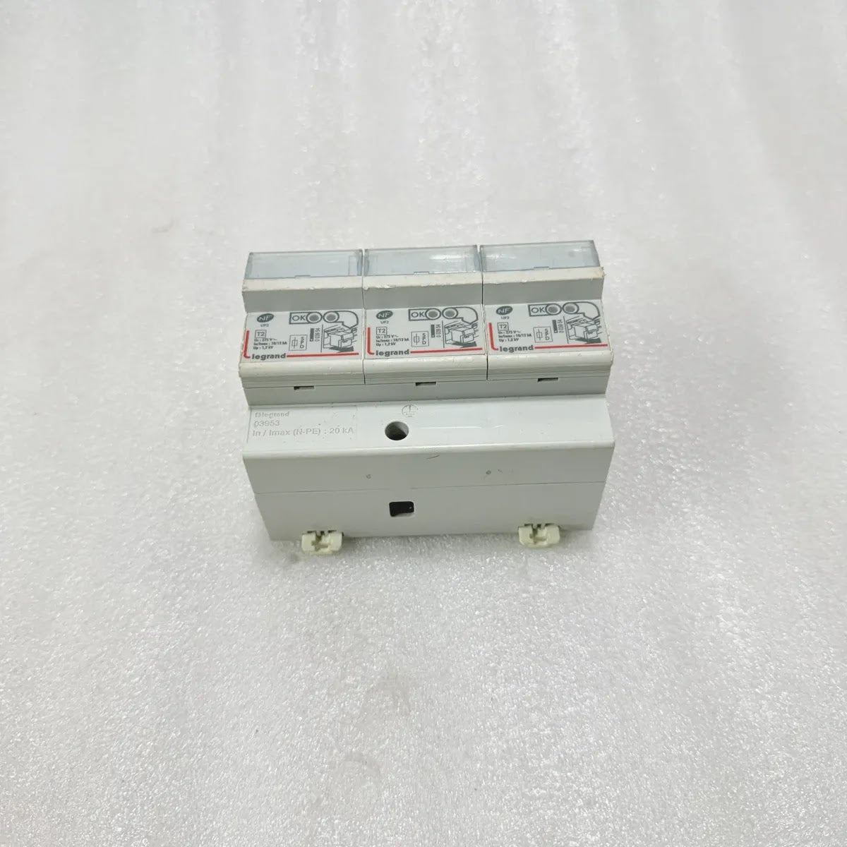 Legrand 03953 T2 Surge Protection Device 3-Pole 20kA