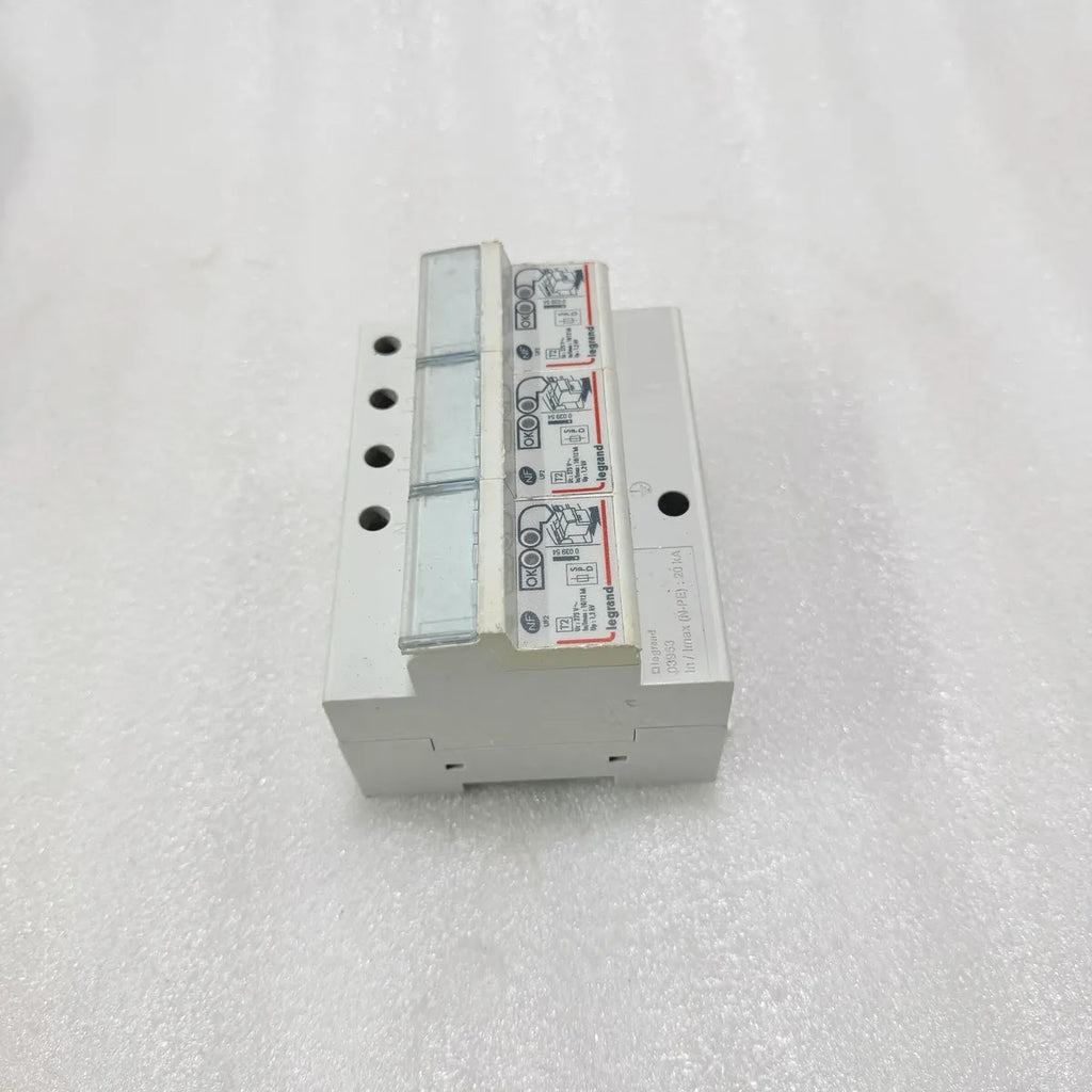 Legrand 03953 T2 Surge Protection Device 3-Pole 20kA