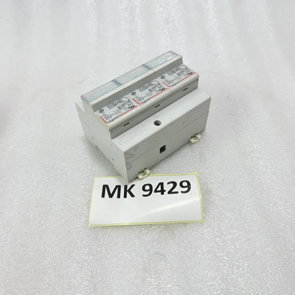 Legrand 03953 T2 Surge Protection Device 3-Pole 20kA