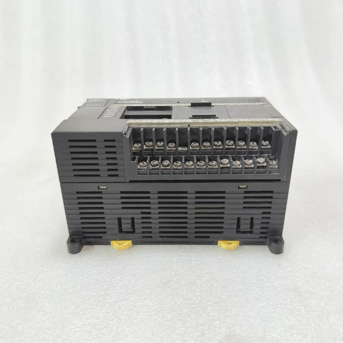 Omron CP1E-N40DR-A Sysmac PLC 100-240V AC Programmable Controller Pre-Owned
