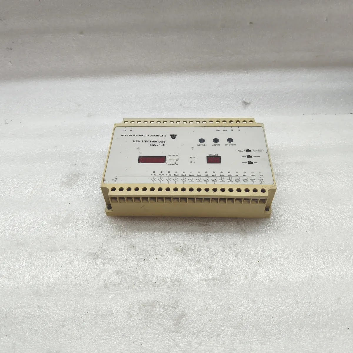 EAPL ST-15M2 Sequential Timer 85V-270V AC/DC 15 Channel Triac Output 500mA