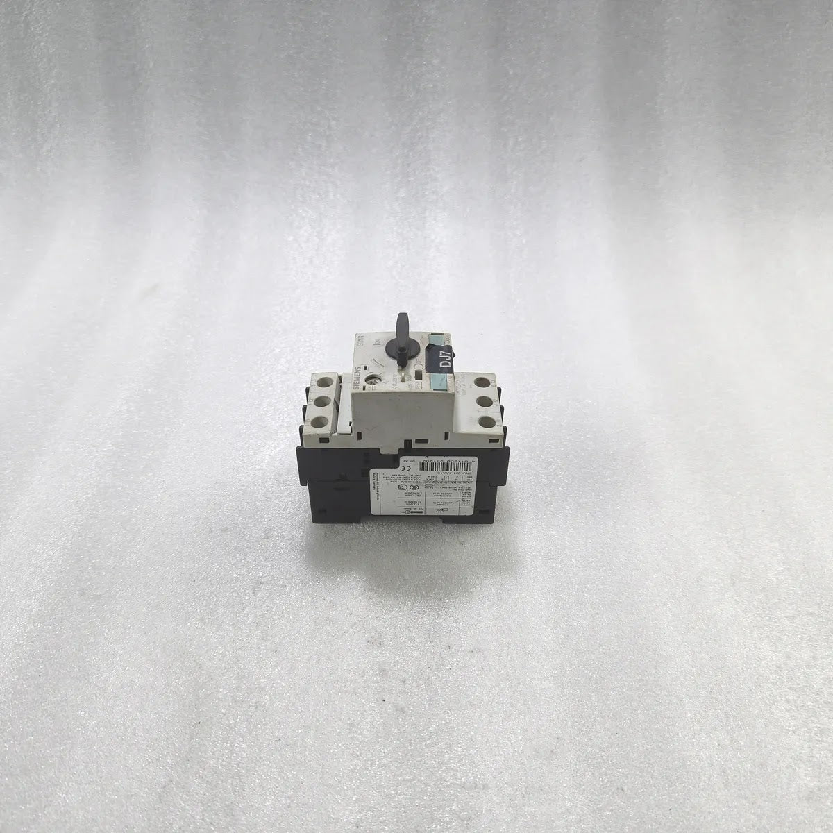 SIEMENS 3RV1021-4AA10 SIRIUS MOTOR CIRCUIT BREAKER 11-16A 3-POLE CLASS 10 690V