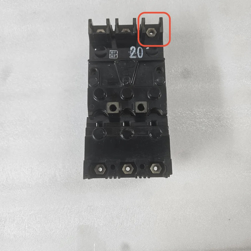 ITE Gordon CE3M050 Molded Case Breaker 3 Pole ETM 600VAC 50 Amp