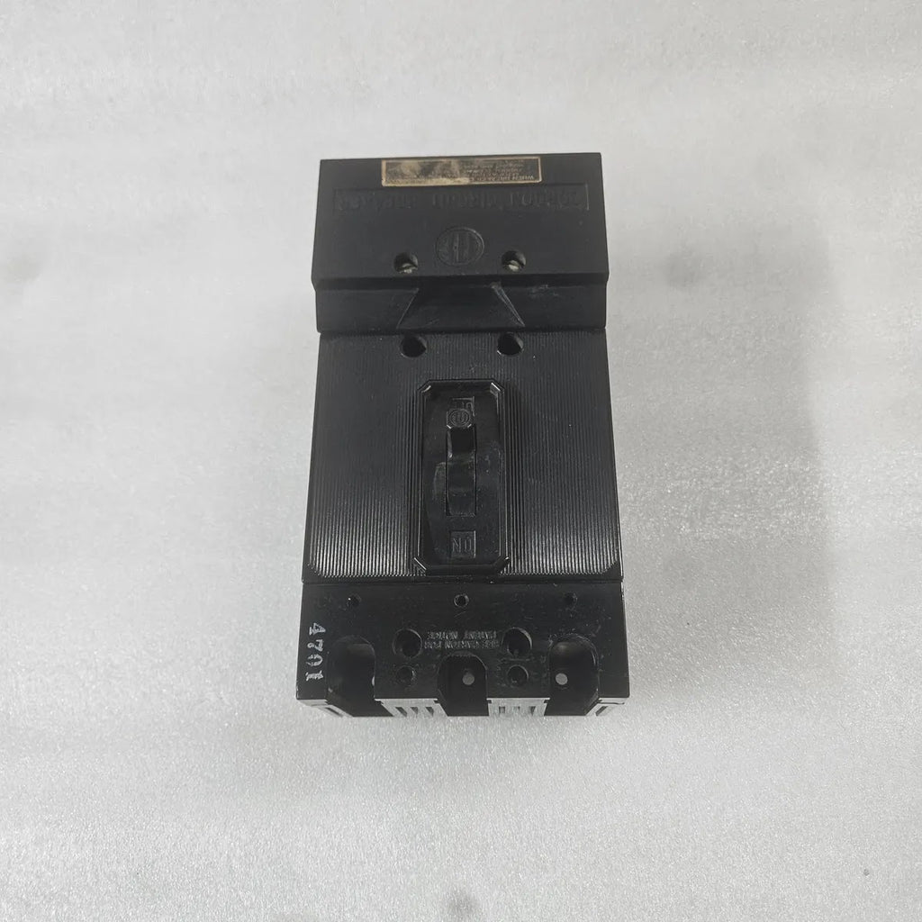 ITE Gordon CE3M050 Molded Case Breaker 3 Pole ETM 600VAC 50 Amp