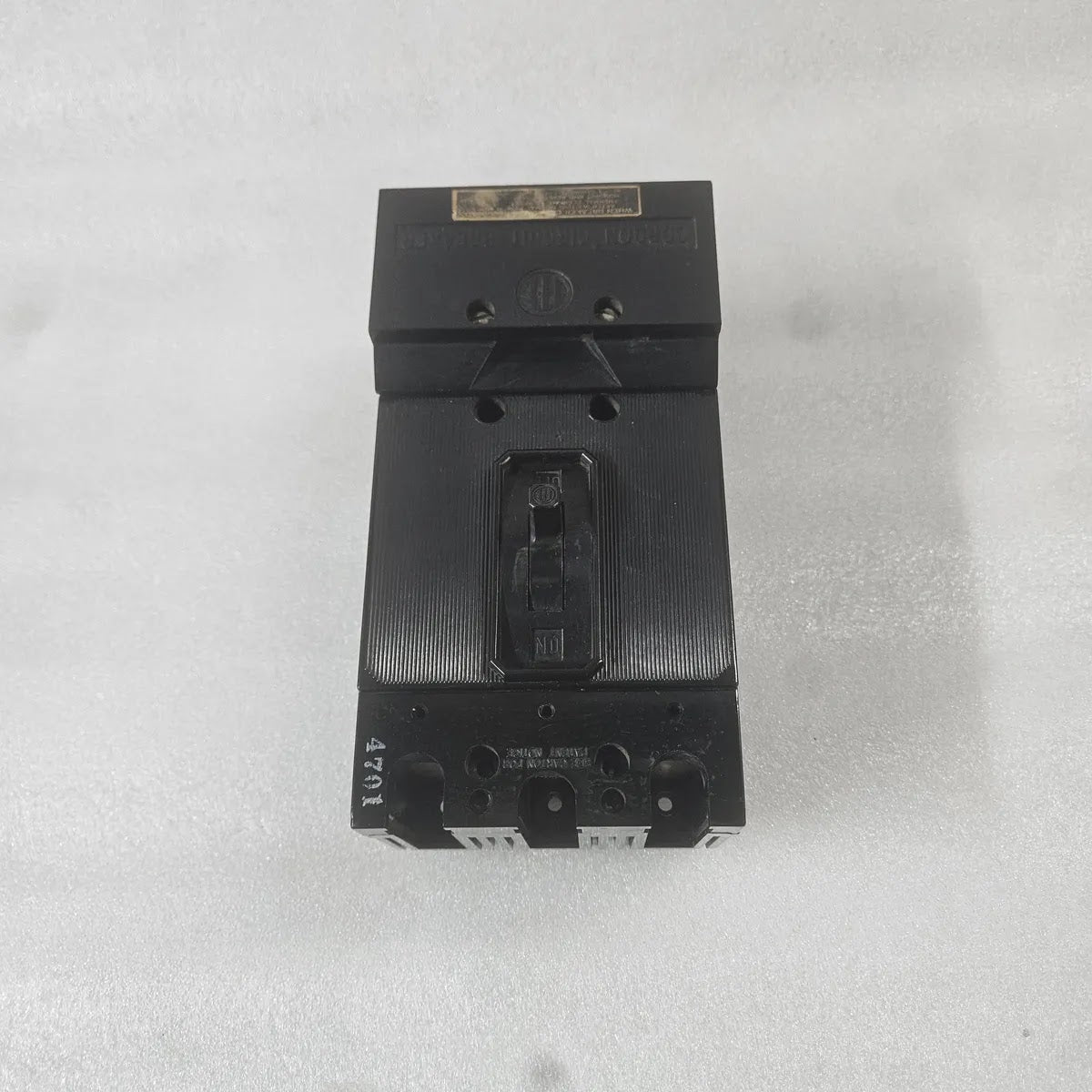 ITE Gordon CE3M050 Molded Case Breaker 3 Pole ETM 600VAC 50 Amp