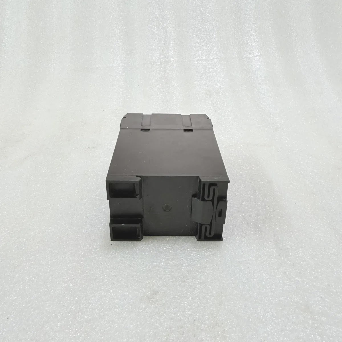 Kuhnke F1570 Frequency Monitoring Relay 6A 250V Pre-Owned
