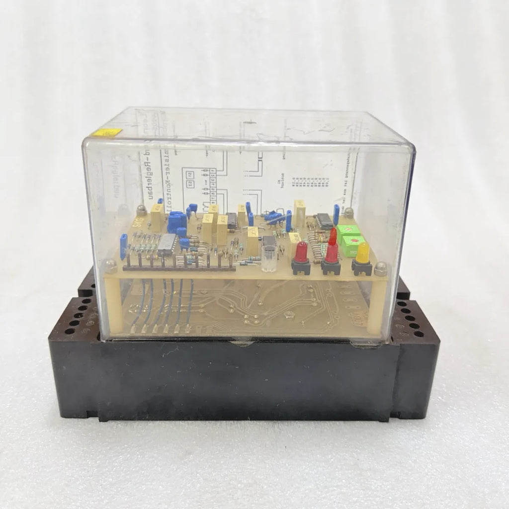 Leonhard Regelbau SKG Synchronizing Monitoring Relay U 400V Pre-Owned