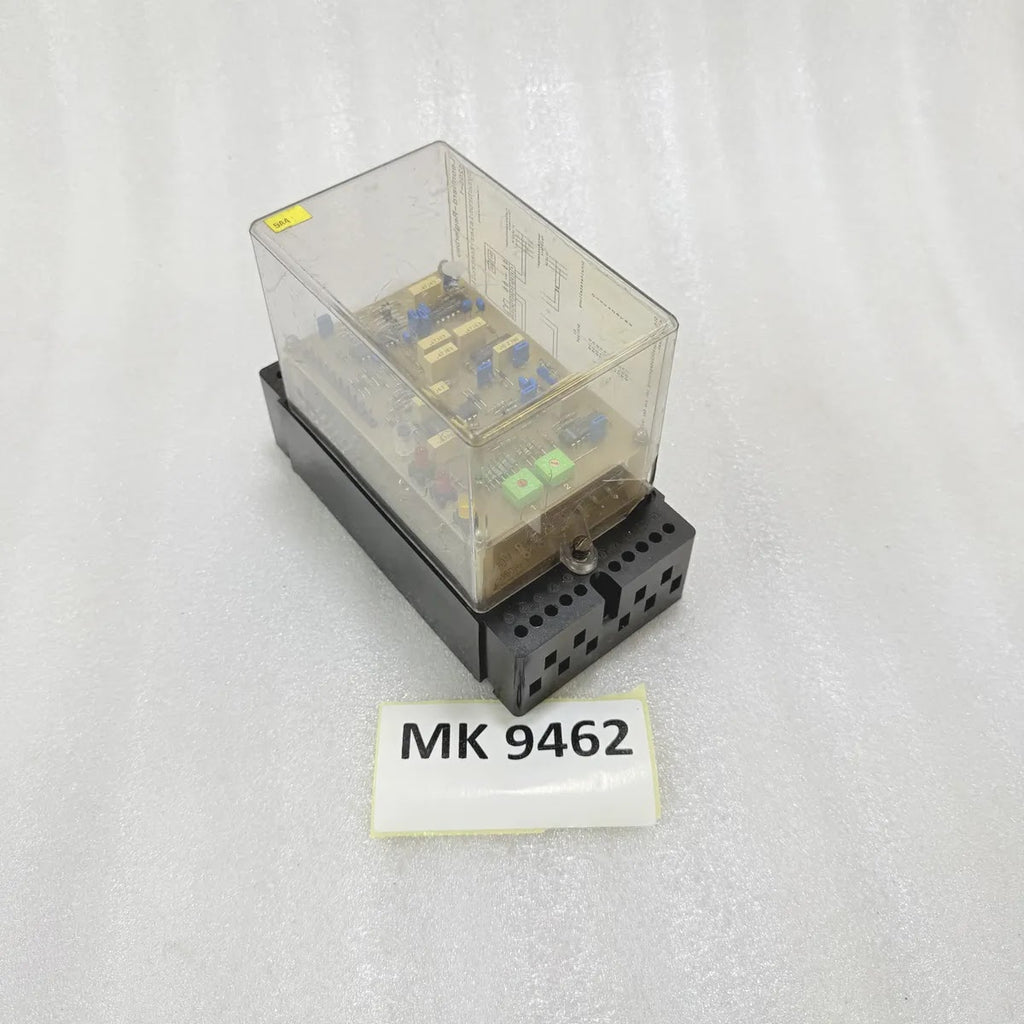 Leonhard-Regelbau Typ SKG Synchronizing Relay 400V 50Hz Plug-In Pre-Owned