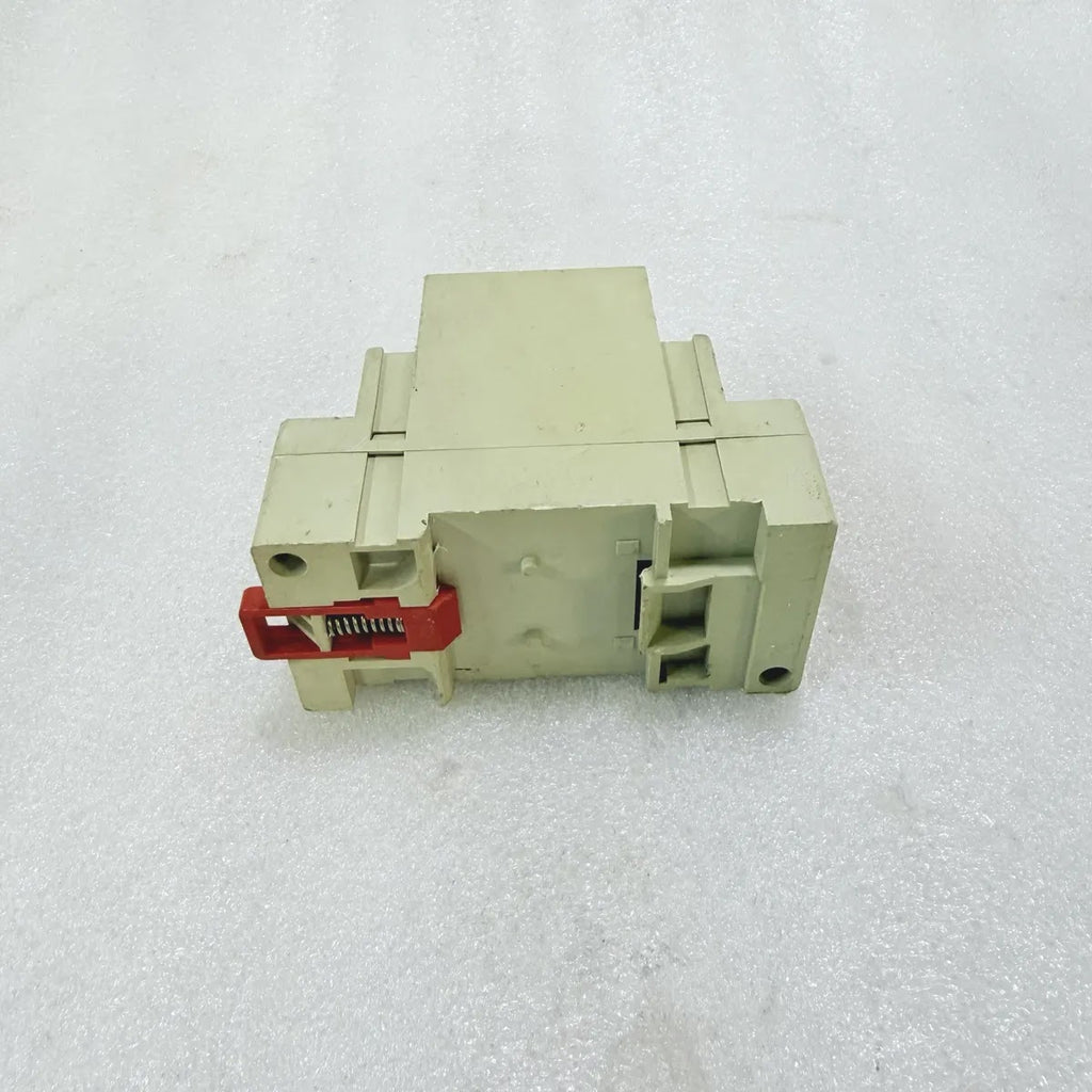 Telemecanique LT2-SE00M Thermistor Protection Relay 220/240V PTC Pre-Owned