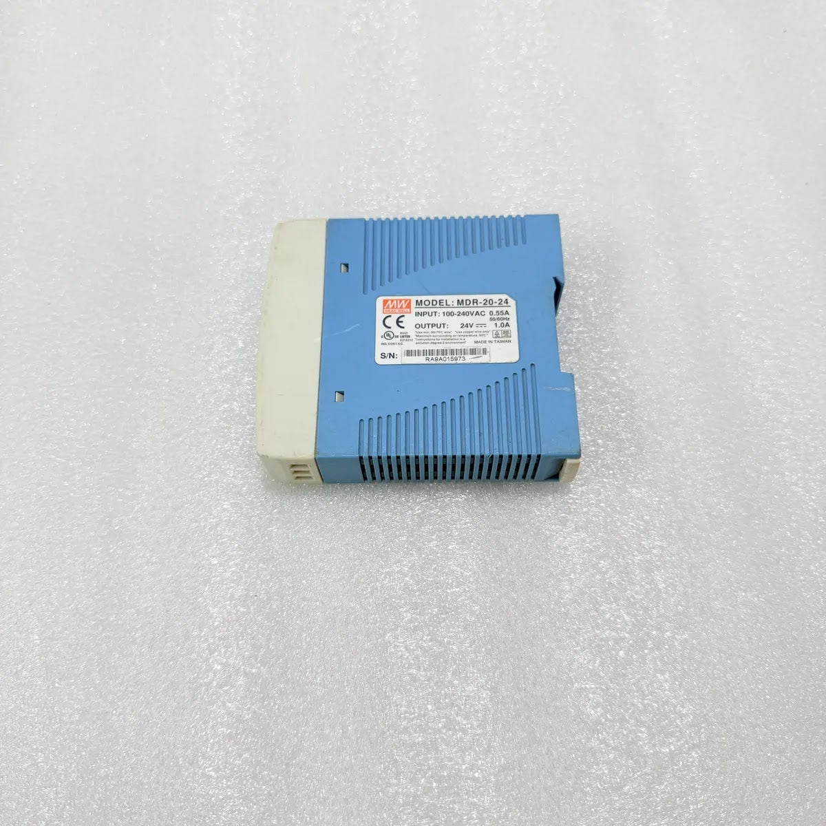 Mean Well MDR-20-24 DIN Rail Power Supply 100-240V AC to 24V DC 1A 24W Pre-Owned