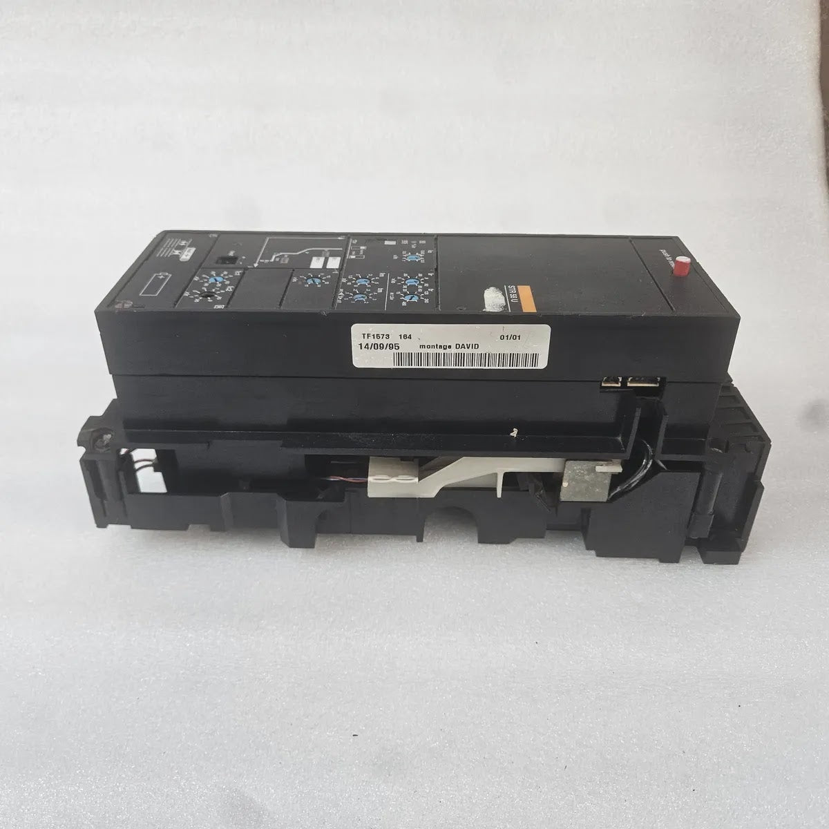 Merlin Gerin STR 58 U Electronic Trip Unit 24 VDC MasterPact