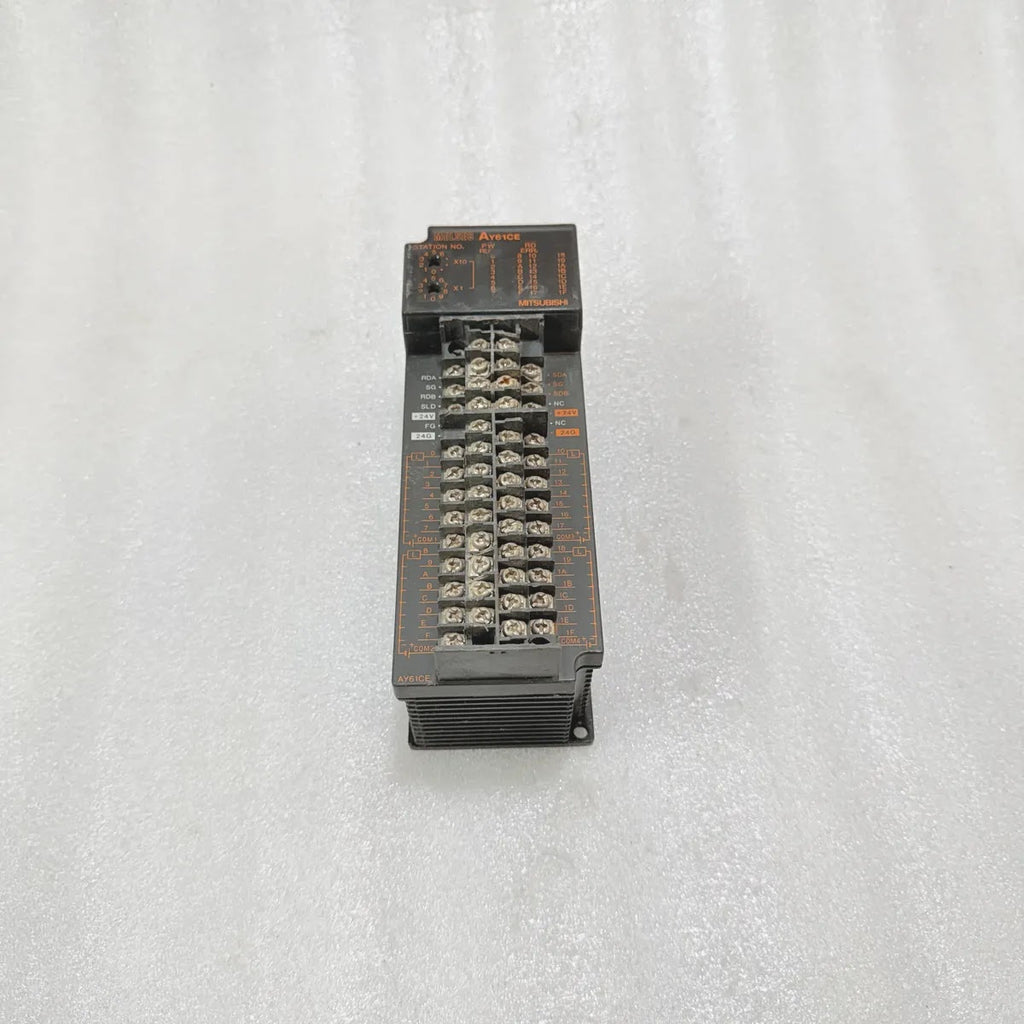 Mitsubishi MELSEC AY61CE Output Module Pre-Owned
