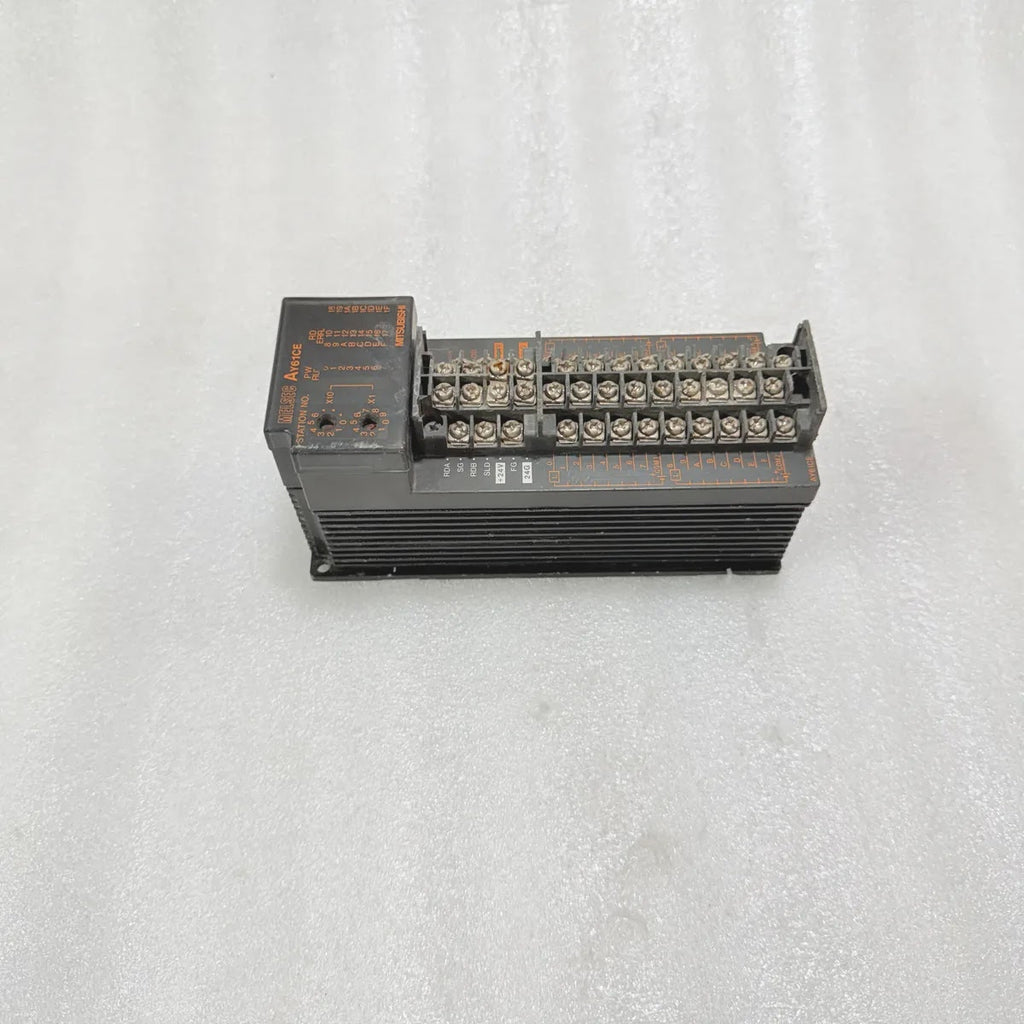 Mitsubishi MELSEC AY61CE Output Module Pre-Owned