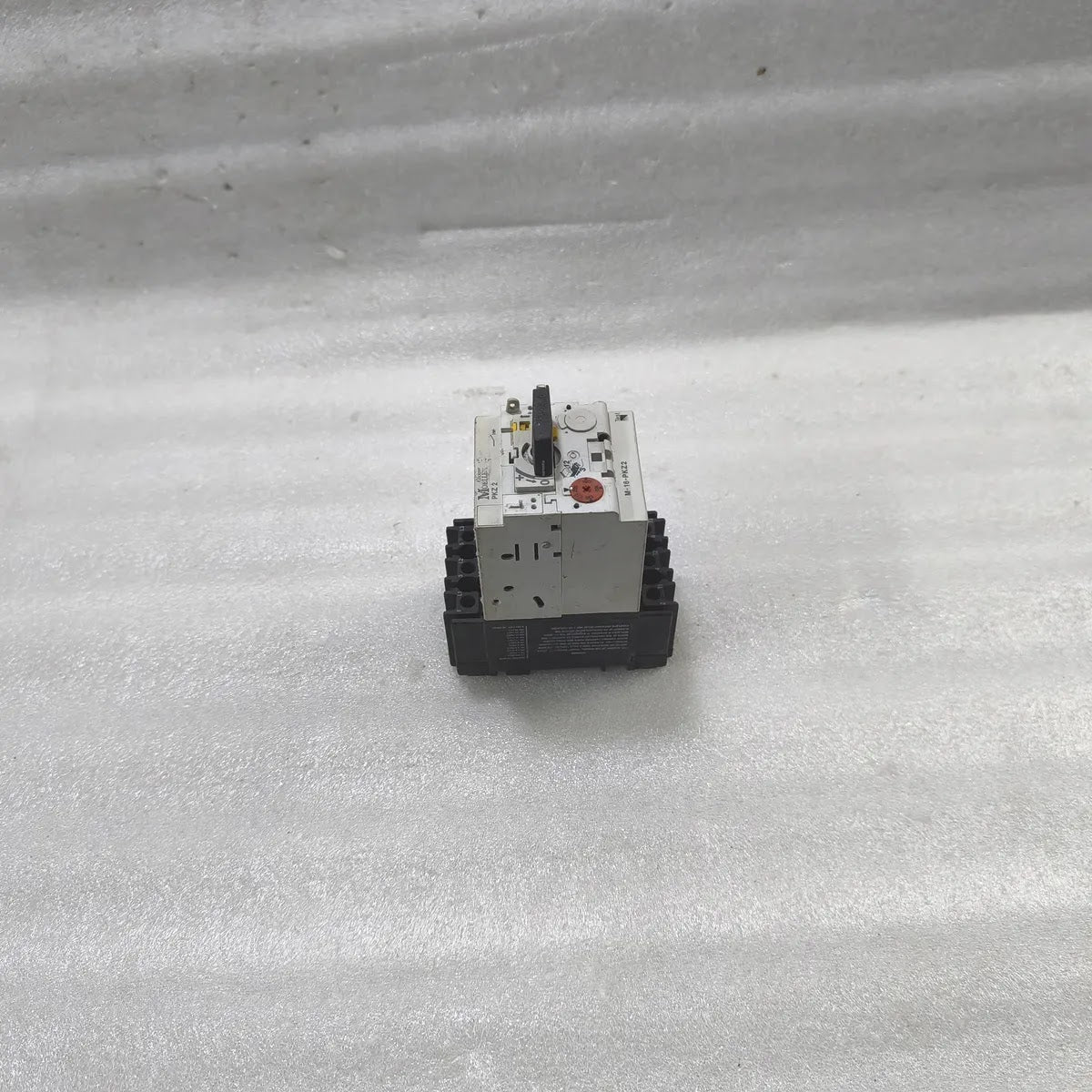 Klockner Moeller M-16-PKZ2 Motor Protective Circuit Breaker PKZ 2 0.6-40A 690V