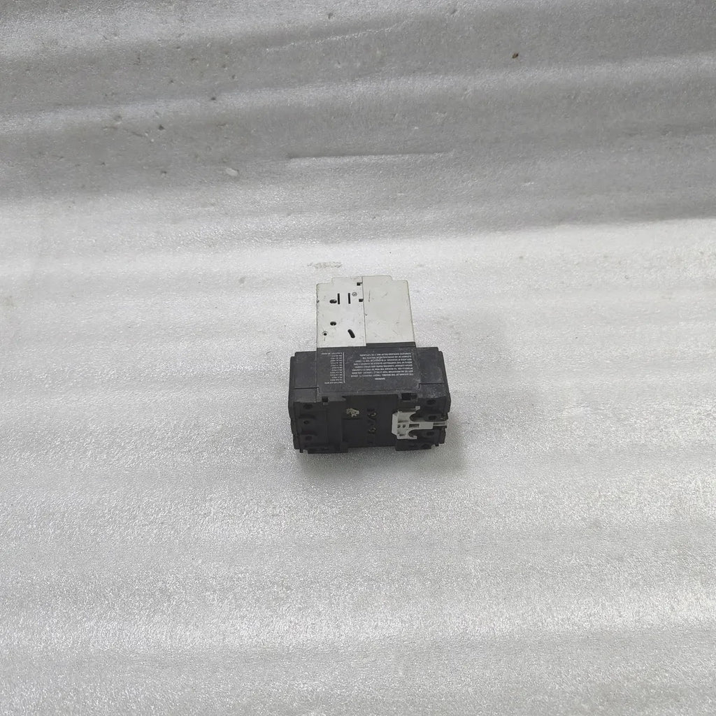Klockner Moeller M-16-PKZ2 Motor Protective Circuit Breaker PKZ 2 0.6-40A 690V