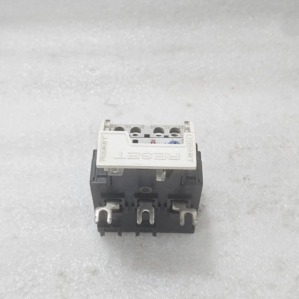 A Bradley 592-A2GA Overload Relay 5.7-18A Trip Class 20 XTM