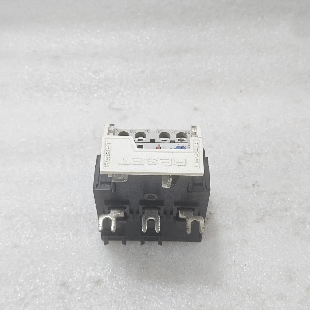 A Bradley 592-A2GA Overload Relay 5.7-18A Trip Class 20 XTM