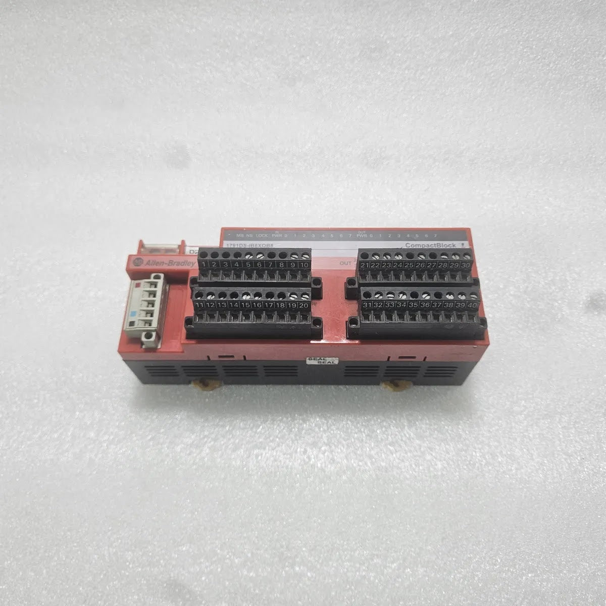 A Bradley 1791DS-IB8XOB8 CompactBlock Safety I/O 24VDC