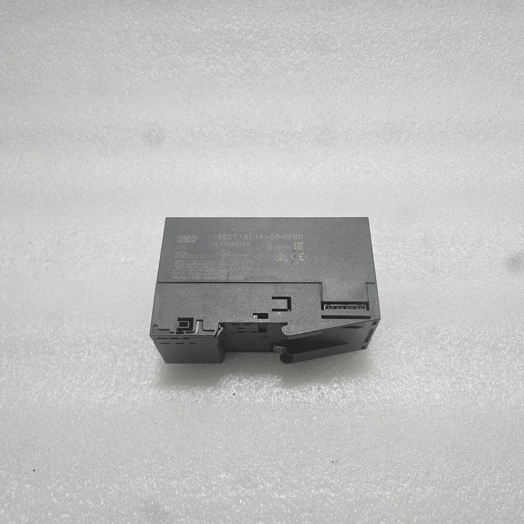 Siemens 6ES7 151-1AA06-0AB0 SIMATIC S7 ET 200S PROFIBUS-DP Module - FOR PARTS