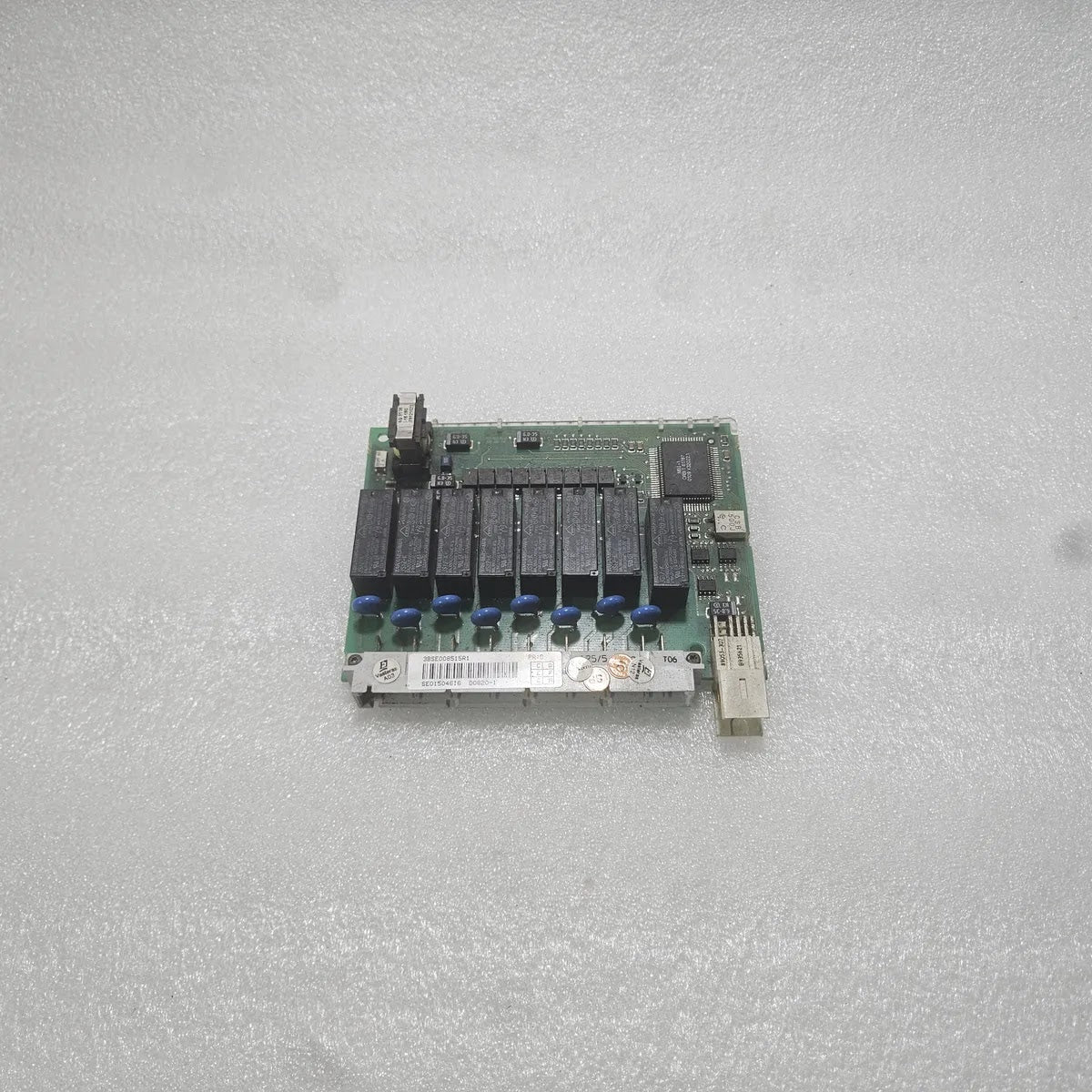 ABB 3BSE008515R1 Relay Output Module PCB Board