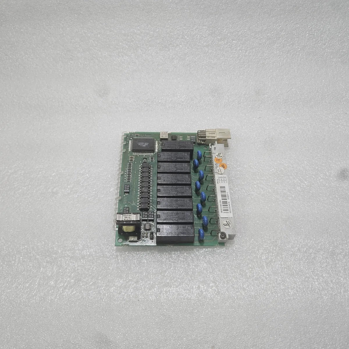 ABB 3BSE008515R1 Relay Output Module PCB Board