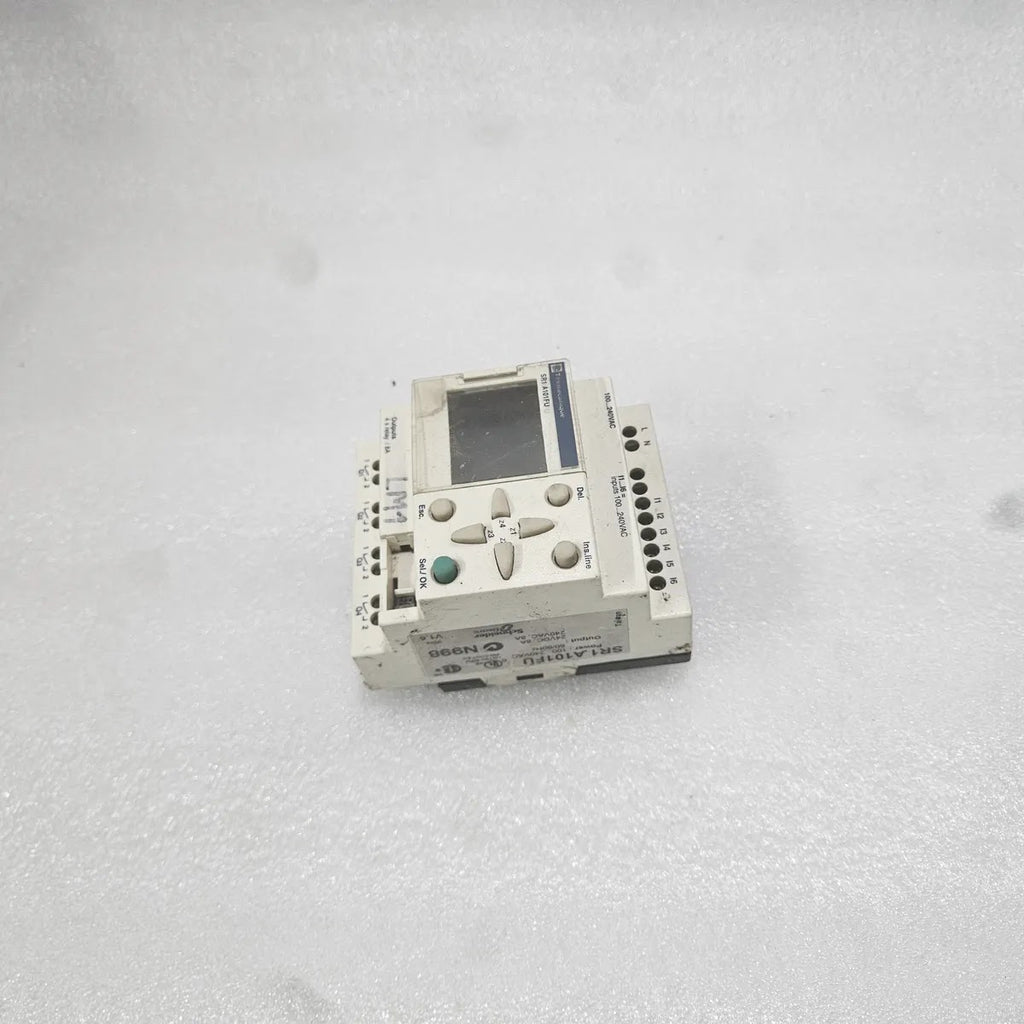 S ELECTRIC SR1 A101FU Zelio Smart Relay 100-240VAC 8A BODY BROKEN WORKING