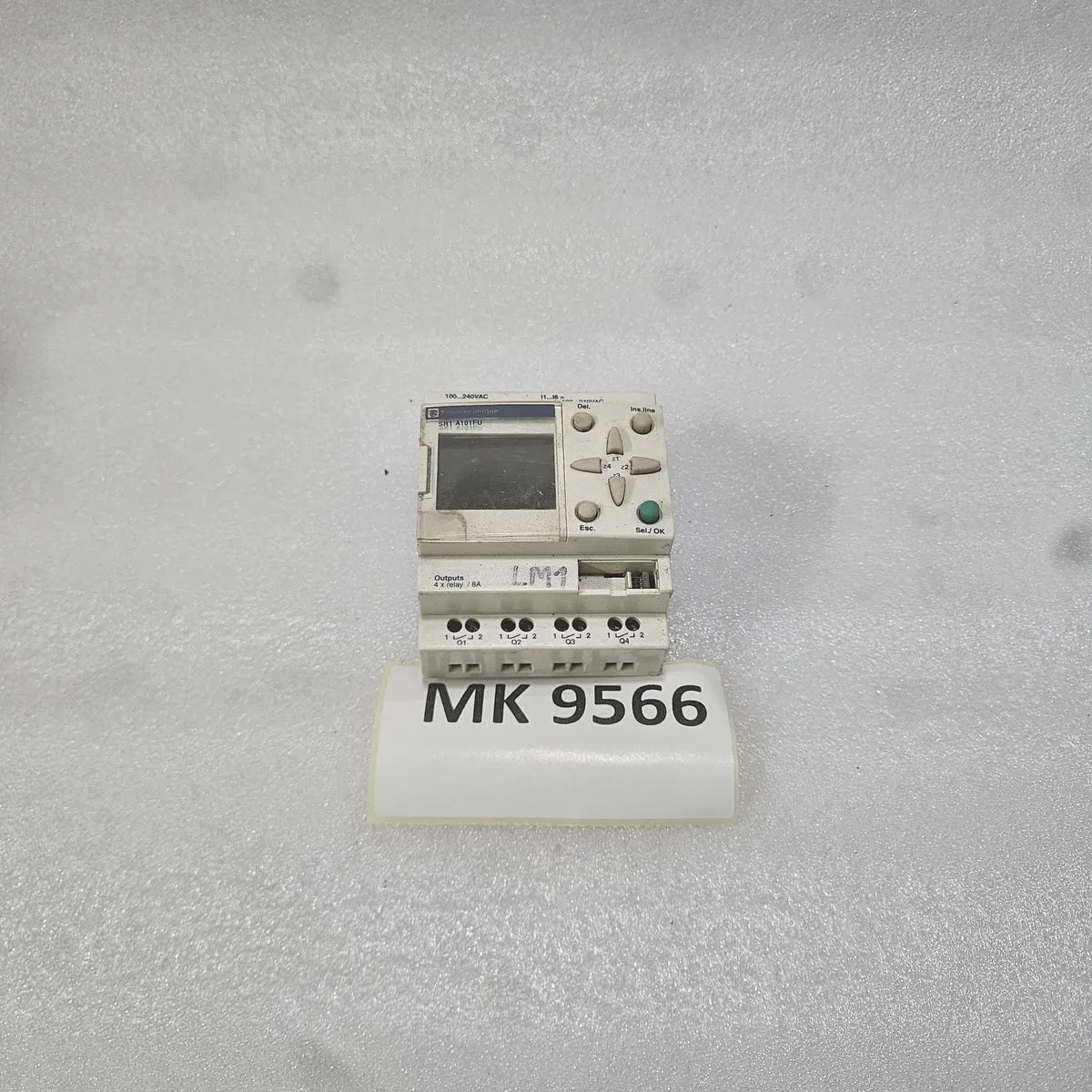 S ELECTRIC SR1 A101FU Zelio Smart Relay 100-240VAC 8A BODY BROKEN WORKING