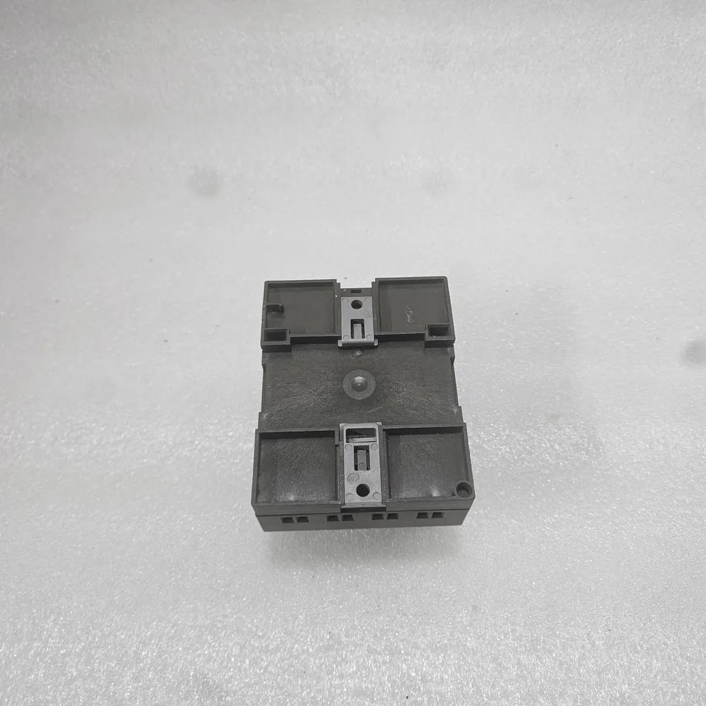 Siemens LOGO! 12/24RC 6ED1052-1MD00-0BA5 Logic Module - FOR PARTS